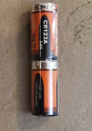 Double battery CR123