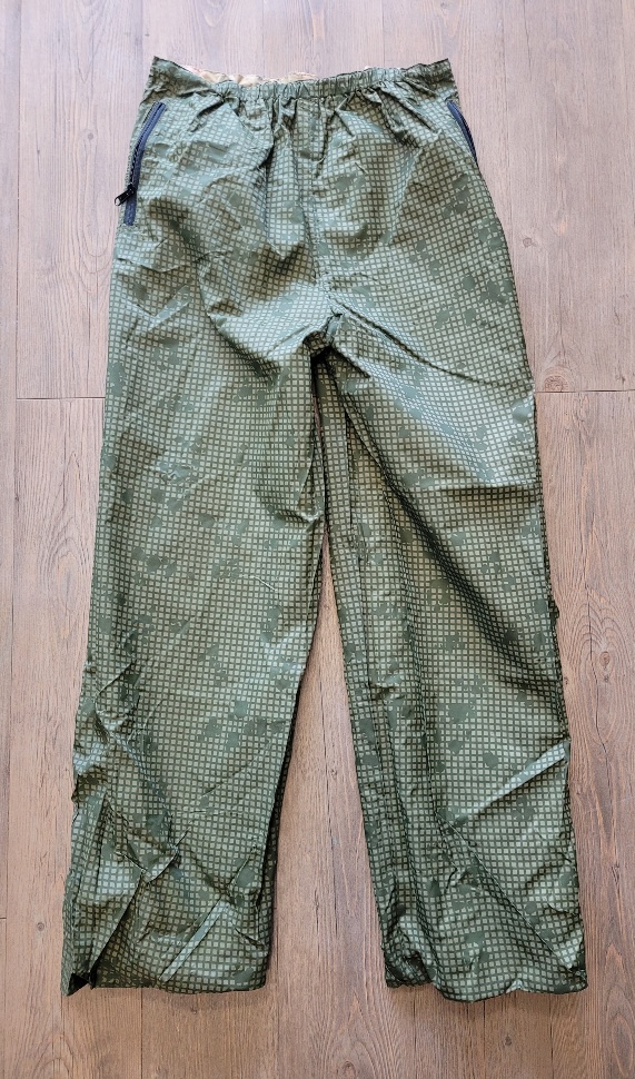ECWCS Level 6 Over Pants, Desert/Night Us Medium