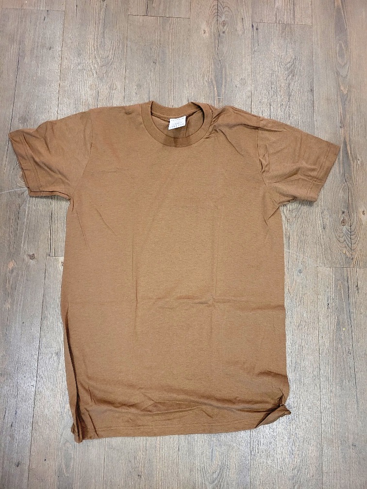 Canadian Army Coyote Brown T shirt Medium