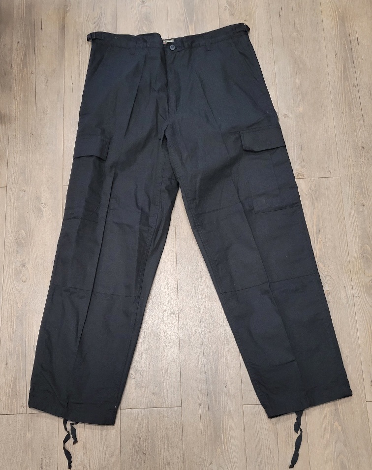 Black cargo pants - size 38
