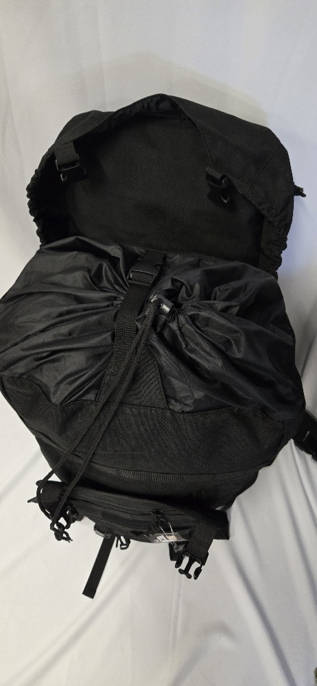 Highlander Internal frame backpack 75L - black