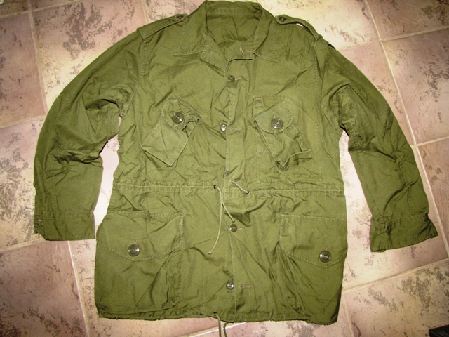 Canadian Army Combat shirt Small
