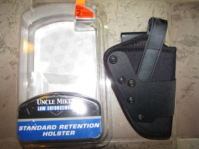 Uncle Mikes Revolver Holster