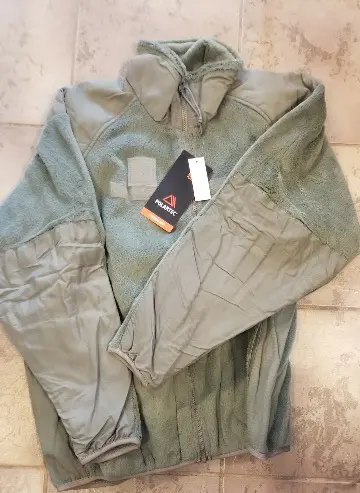 Fleece polartec US army sweaters - X-large Reg NEW
