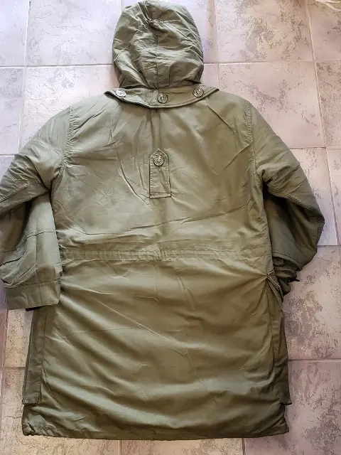 Canadian Army Combat Parka, extreme cold -REGULAR MEDIUM - Army Issue
