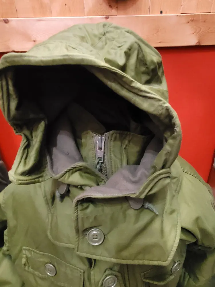 Canadian Army Combat Parka, IECS Gore-tex-Tall Small