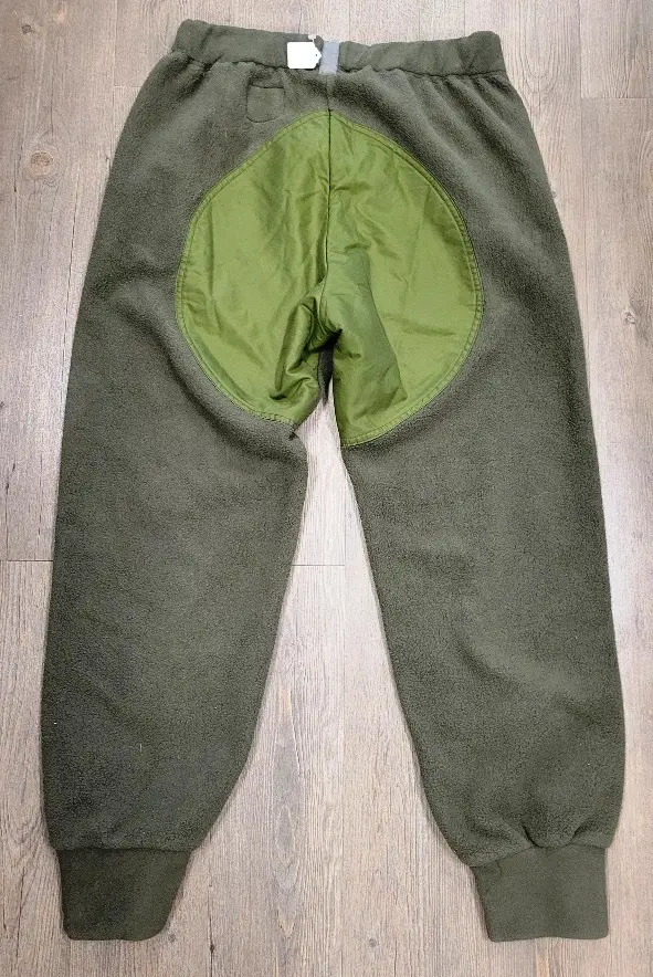 Polar Fleece OD Green Pants Medium - Army Issue