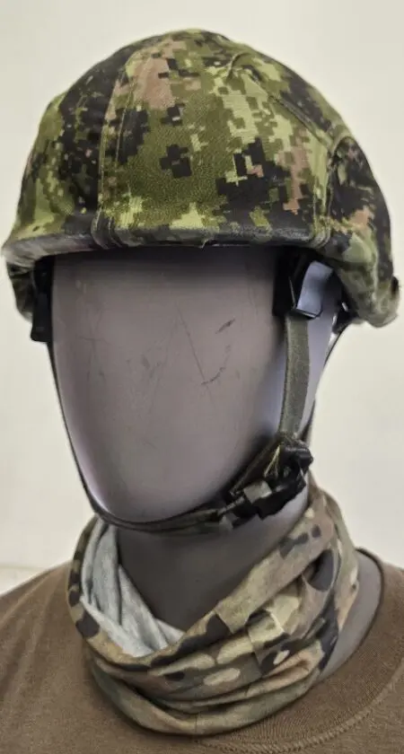 Canadian Forces CG634 Helmet (Small).