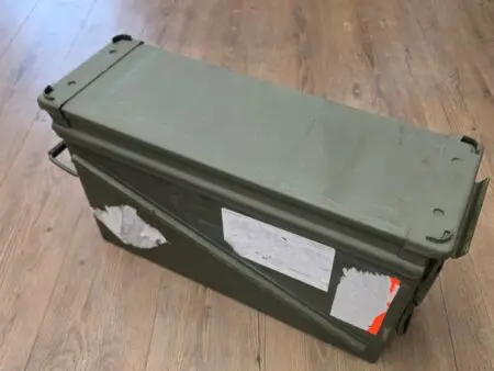 40mm metal ammo box military-surplus PA120