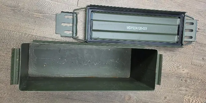 40mm metal ammo box military-surplus PA120 - Image 6