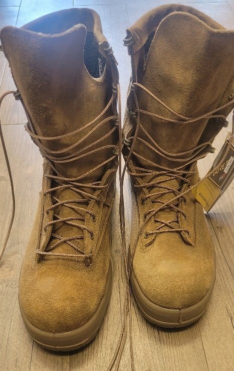 Belleville Waterproof Combat Boot - desert tan 11.5